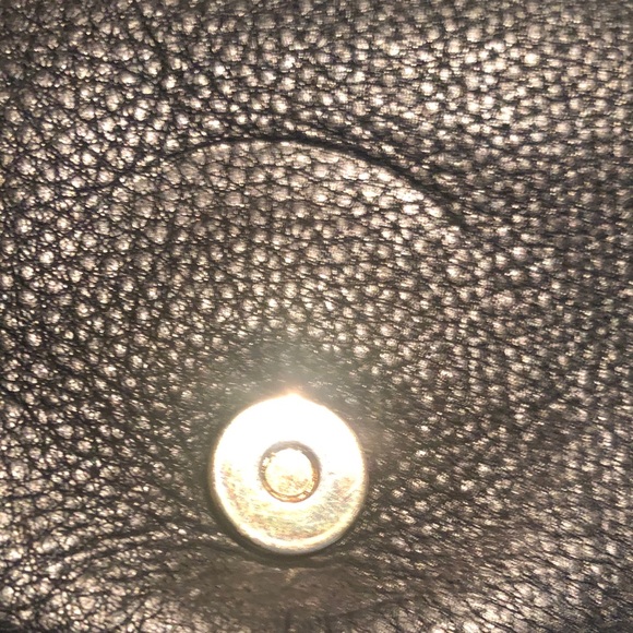 Michael Kors Black Leather Fulton crossbody bag - Picture 6 of 14